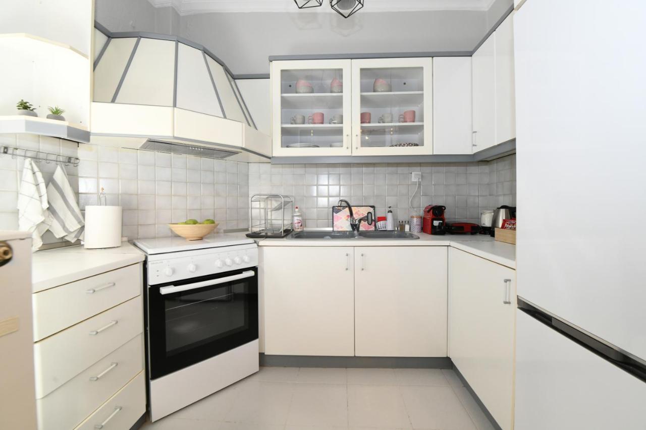 Lovely Luxury Apartment Серес Екстериор снимка