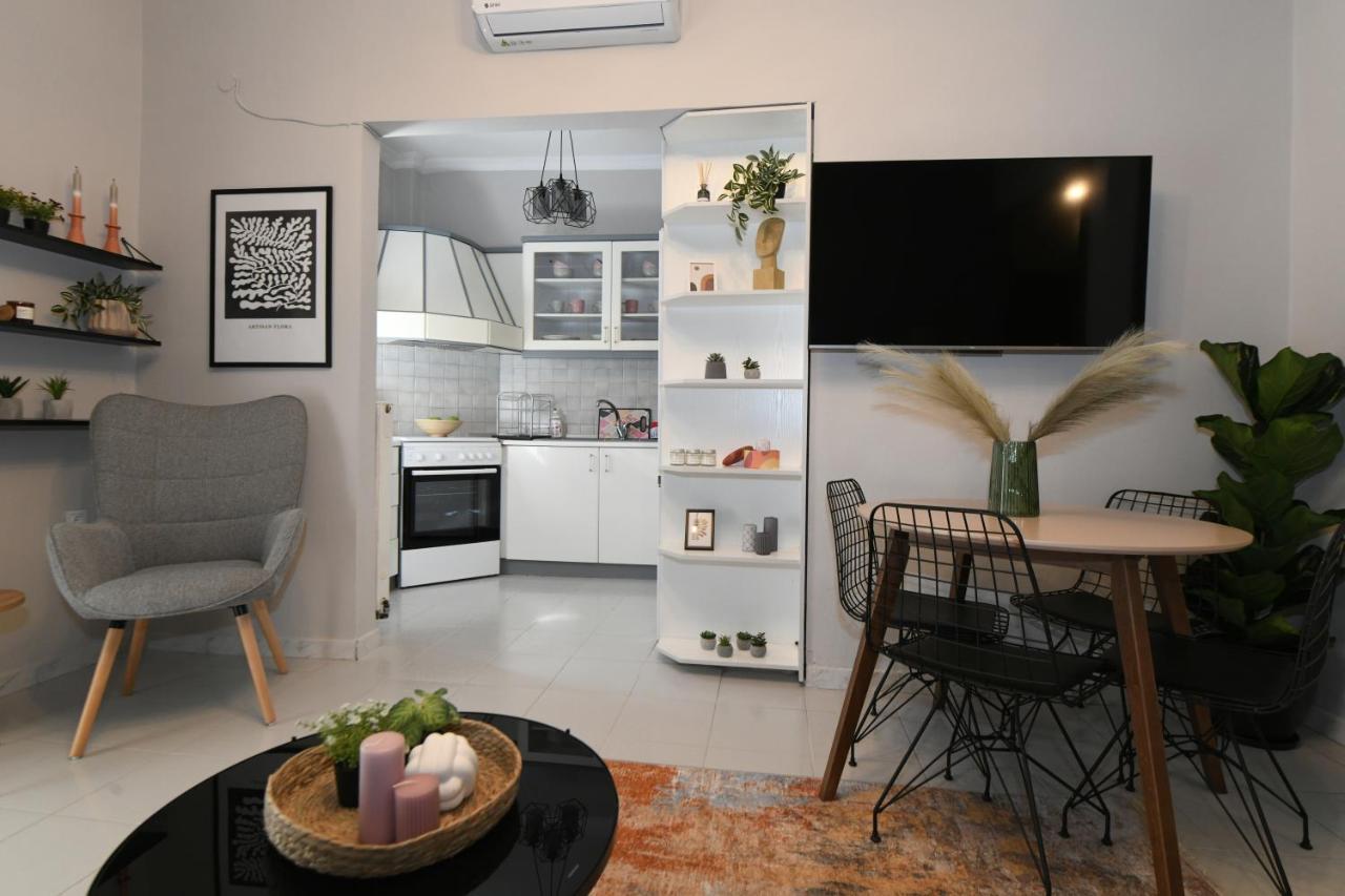 Lovely Luxury Apartment Серес Екстериор снимка