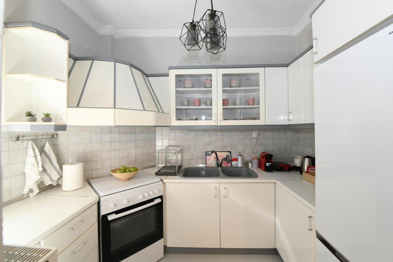 Lovely Luxury Apartment Серес Екстериор снимка