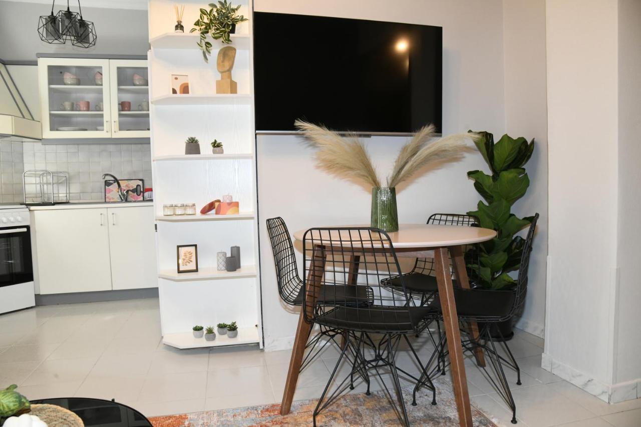 Lovely Luxury Apartment Серес Екстериор снимка